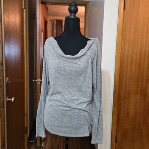White House Black Market WHBM Gray Scoop Neck Long Sleeve Knit Top Size M
